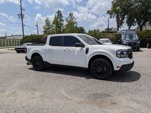 Certified 2024 Ford Maverick Lariat w/ Black Appearance Package AWD/4WD image 2
