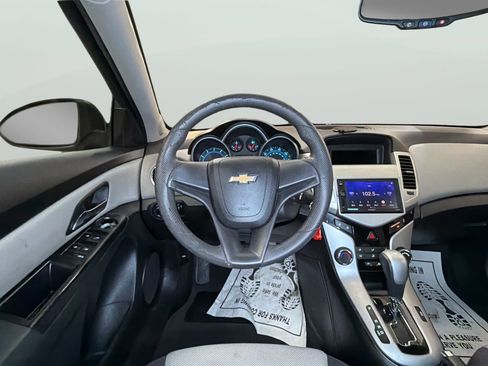 Used 2012 Chevrolet Cruze LS FWD image 16