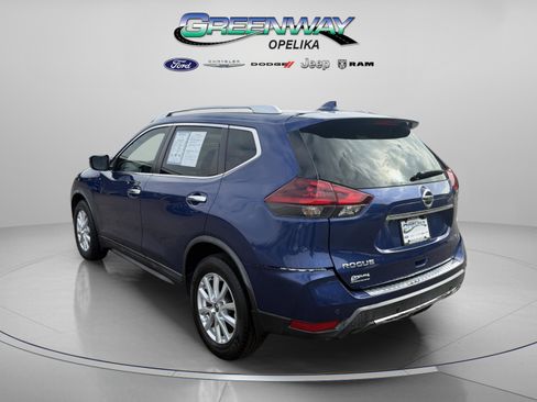 Used 2020 Nissan Rogue SV image 5