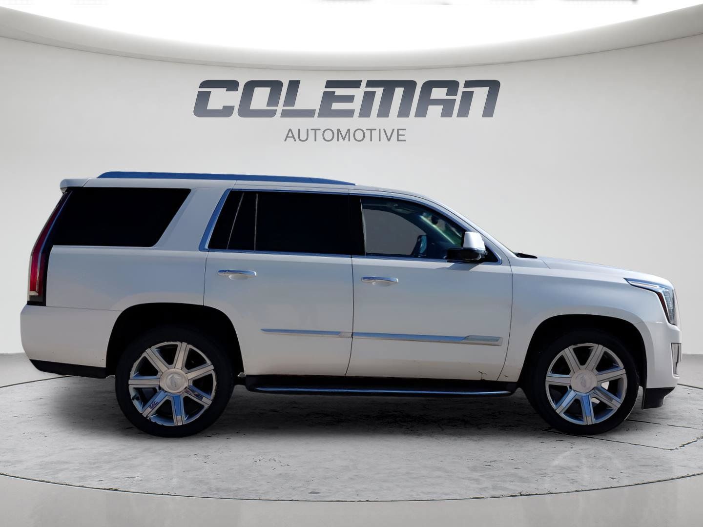 Used 2015 Cadillac Escalade Luxury AWD/4WD image 10