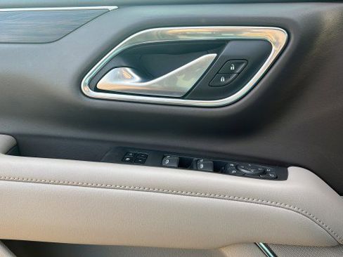 Used 2022 Chevrolet Tahoe Z71 w/ Off-Road Capability Package image 29