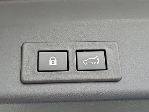 Used 2021 Subaru Ascent Limited w/ Technology Package AWD/4WD image 11