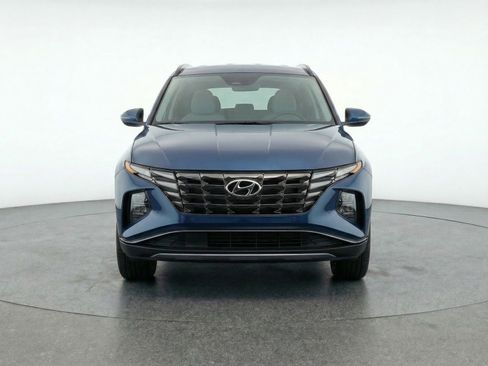 Used 2025 Hyundai Tucson SEL FWD image 2