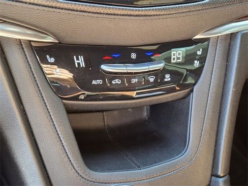 Certified 2021 Cadillac XT5 Premium Luxury image 22