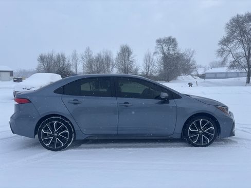 Used 2020 Toyota Corolla SE image 2