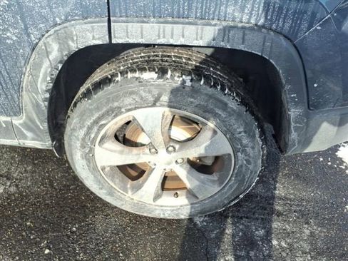 Used 2020 Jeep Cherokee Limited image 9