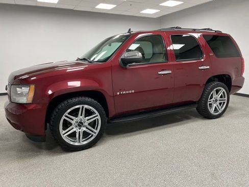 Used 2008 Chevrolet Tahoe LTZ w/ LTZ Preferred Equipment Group AWD/4WD image 6