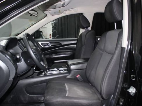 Used 2019 Nissan Pathfinder S image 9