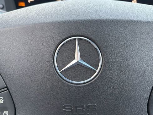 Used 2004 Mercedes-Benz CL 55 AMG image 10