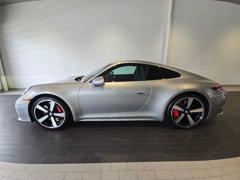 Used 2025 Porsche 911 Carrera S RWD image 2
