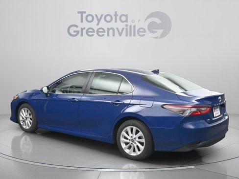 Used 2023 Toyota Camry LE w/ Convenience Package FWD image 7