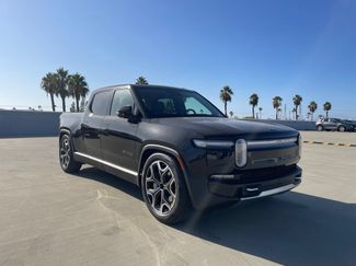 Used 2025 Rivian R1T Adventure Dual AWD/4WD video 1