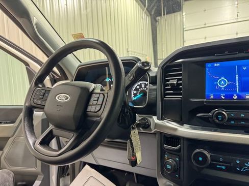 Used 2023 Ford F150 XLT image 14