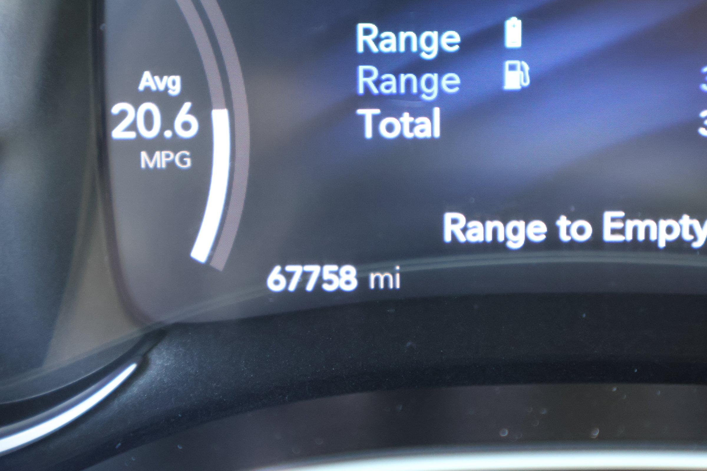 Used 2023 Chrysler Pacifica Limited FWD image 30