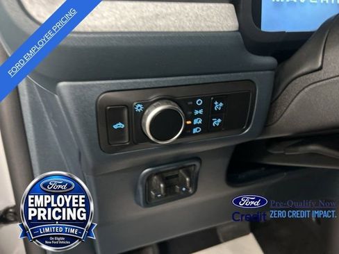 New 2025 Ford Maverick XLT w/ XLT Luxury Package AWD/4WD image 12