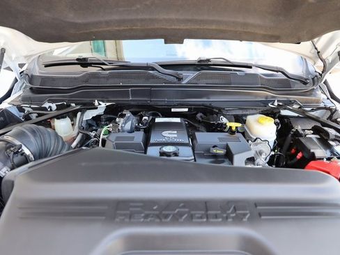 Used 2024 RAM 3500 Tradesman w/ Chrome Appearance Group image 29