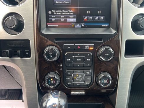 Used 2013 Ford F150 Platinum image 29