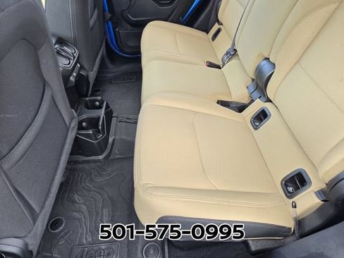 Used 2023 Jeep Gladiator Sport AWD/4WD image 15