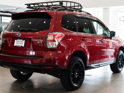 Used 2018 Subaru Forester 2.0XT Touring AWD/4WD image 4