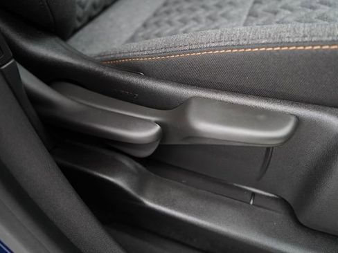 Used 2023 Chevrolet Equinox LT image 67