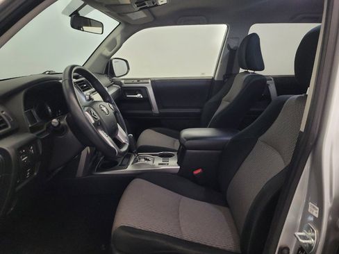 Used 2019 Toyota 4Runner SR5 AWD/4WD image 17