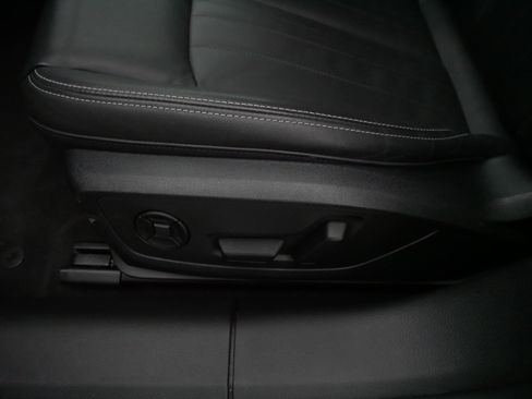 Used 2024 Audi A6 Premium Plus image 20