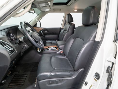 Used 2024 Nissan Armada SL w/ Captain's Chairs Package image 16