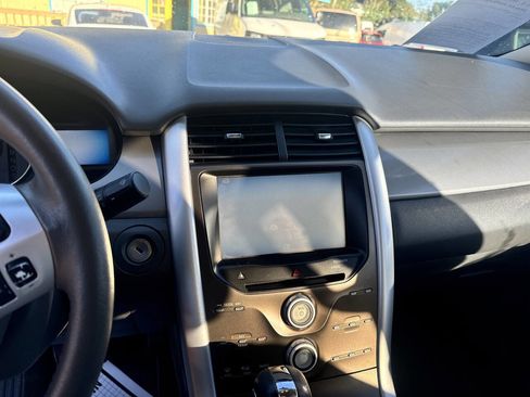 Used 2013 Ford Edge SEL image 12