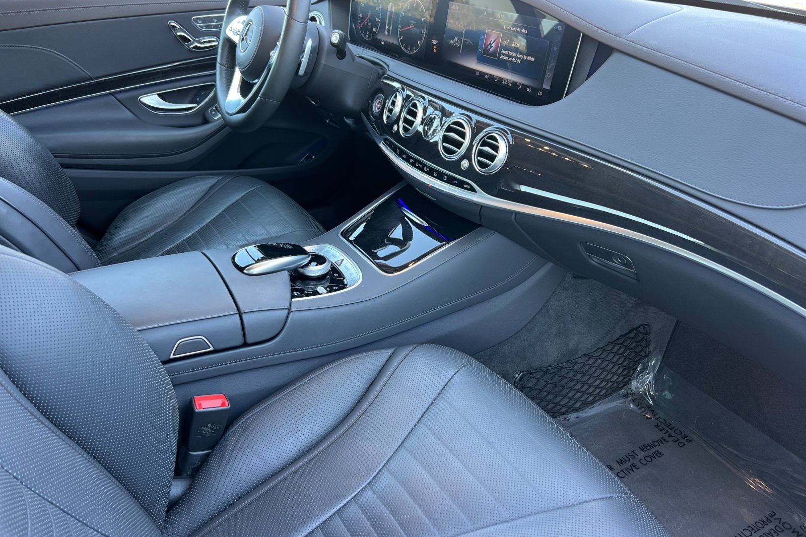 Used 2020 Mercedes-Benz S 560 Sedan image 16