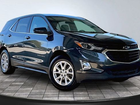 Used 2019 Chevrolet Equinox LT FWD image 3