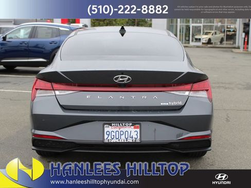 Used 2023 Hyundai Elantra Blue image 8