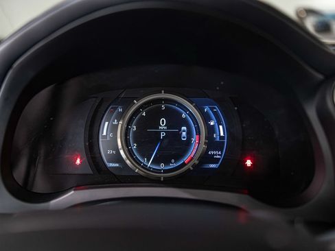 Used 2018 Lexus IS 350 AWD image 24