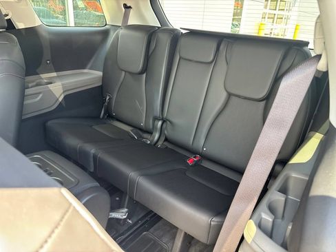 Certified 2026 Kia Carnival FWD image 15