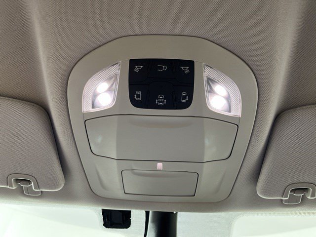 Used 2023 Chrysler Voyager LX FWD image 29