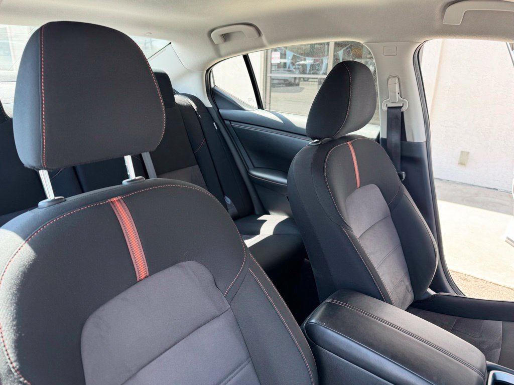Used 2025 Nissan Sentra SR FWD image 21