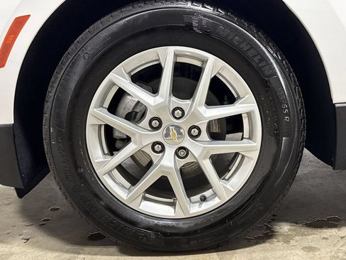 Used 2023 Chevrolet Equinox LT FWD image 26