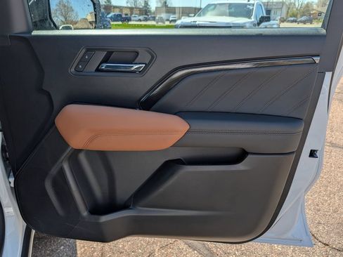 New 2026 GMC Canyon AT4 w/ Technology Plus Package AWD/4WD image 26