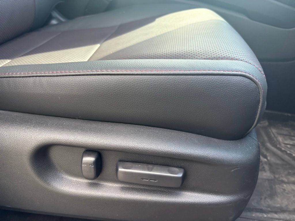 Certified 2026 Honda Ridgeline Black Edition image 30