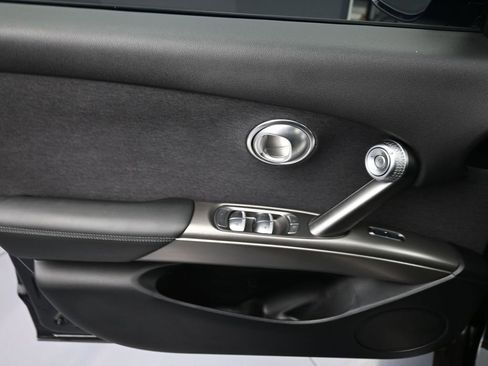 Used 2024 Genesis GV60 RWD image 11