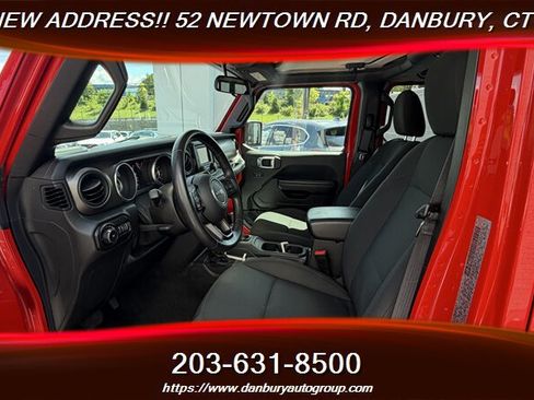 Used 2018 Jeep Wrangler Unlimited Sport S AWD/4WD image 11
