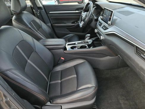 Used 2023 Nissan Altima 2.5 SR image 30
