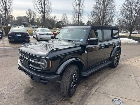 Used 2021 Ford Bronco Outer Banks image 7