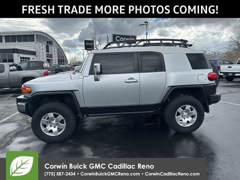 Used 2007 Toyota FJ Cruiser 4WD image 5