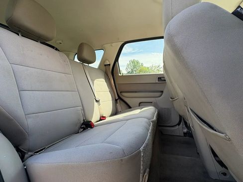 Used 2011 Ford Escape XLT w/ Class II Trailer Tow Pkg AWD/4WD image 26