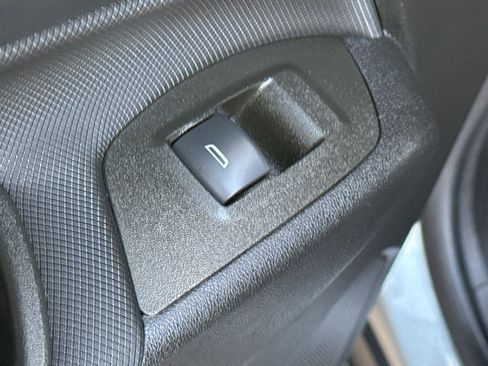 Used 2024 Chevrolet Equinox RS w/ LPO, Floor Liner Package image 30