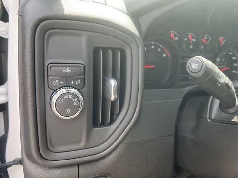 New 2024 GMC Sierra 2500 Pro w/ Convenience Package image 39