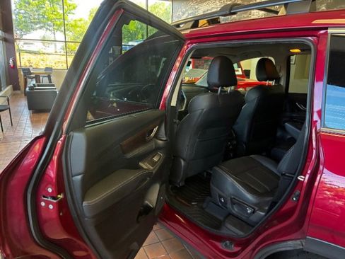 Used 2023 Subaru Ascent Touring AWD/4WD image 27