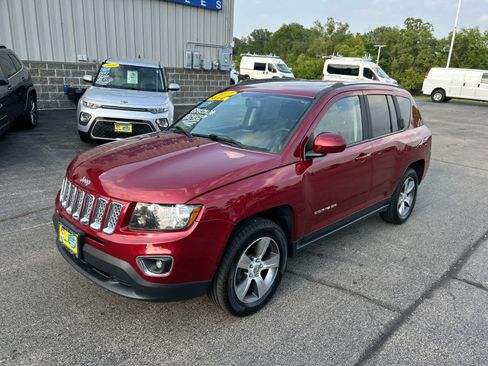 Used 2017 Jeep Compass High Altitude AWD/4WD image 7