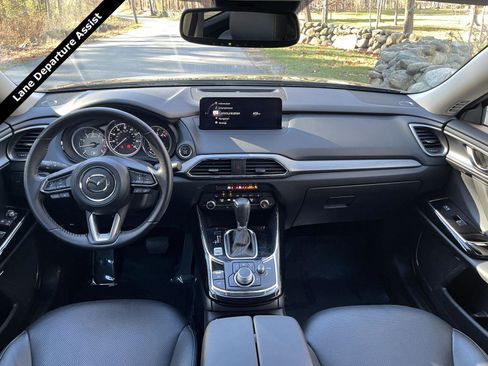 Used 2022 MAZDA CX-9 Touring w/ Touring Premium Package image 5
