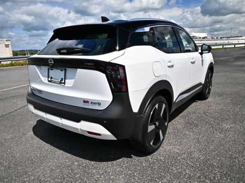 Certified 2026 Nissan Kicks SR w/ SR Premium Package AWD/4WD image 6